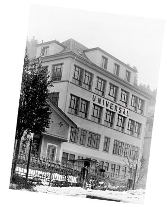 The cabriolet emerges